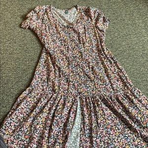 floral Summer midi dress with buttons